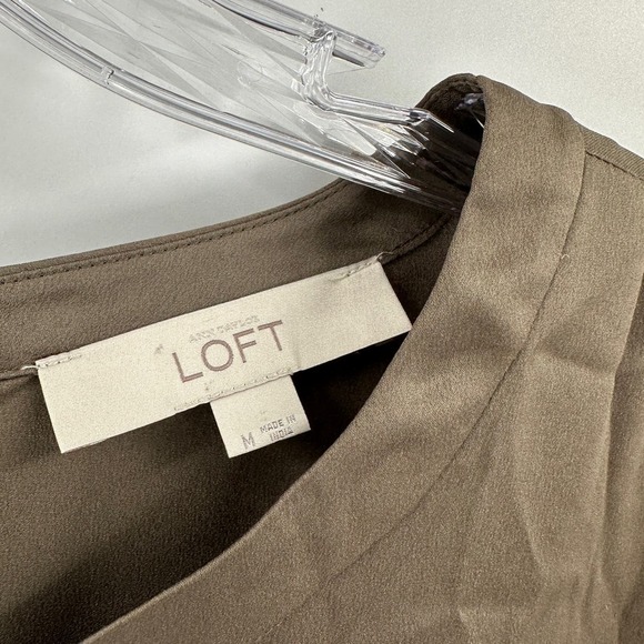 Ann Taylor LOFT Green Satin Crew Neck Long Sleeve Button Back Career Top Medium - Picture 5 of 11